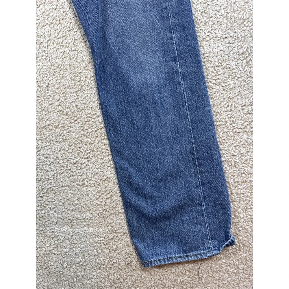 Levis 501 Original Fit BUTTON FLY Jeans Men 32x32 Medium Wash Blue Straight Leg